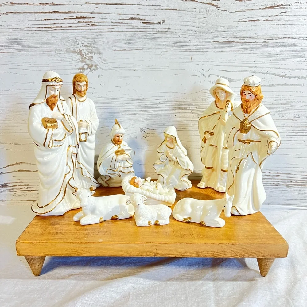 Nativity figurines gold white Jesus ceramic decor Christmas holiday - Picture 1 of 5